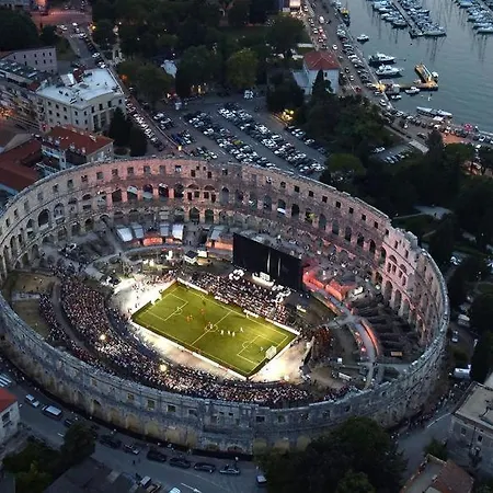 Ivana Apartment Pula